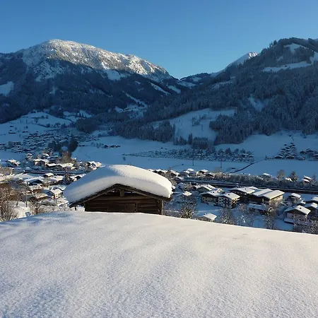 Apartament Am Lindenweg Brixen im Thale